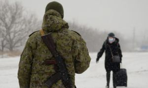 Виїхати з Донецька можна тільки до північного сусіда... 